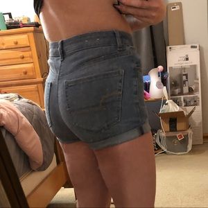 Light wash American Eagle shorts